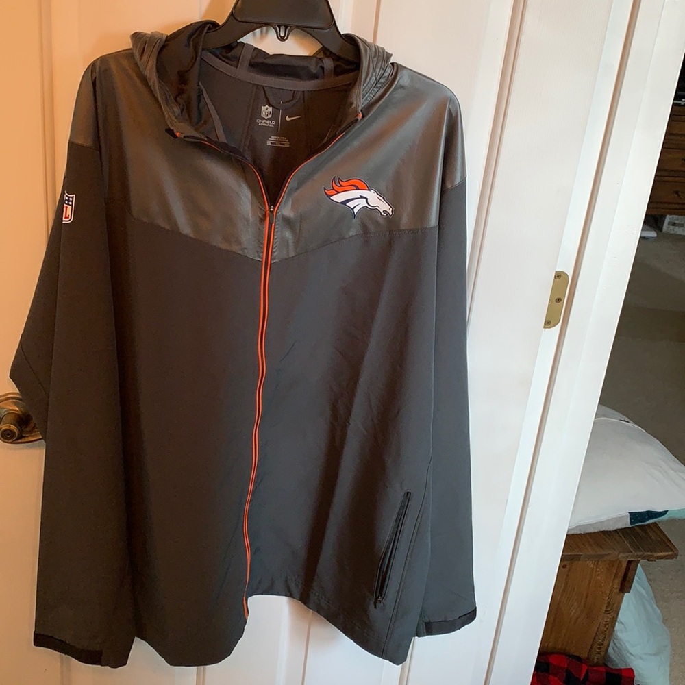 Men’s Nike NFL Windbreaker Jacket, XXL Broncos